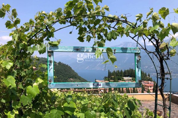 casa indipendente in vendita a Tremosine sul Garda