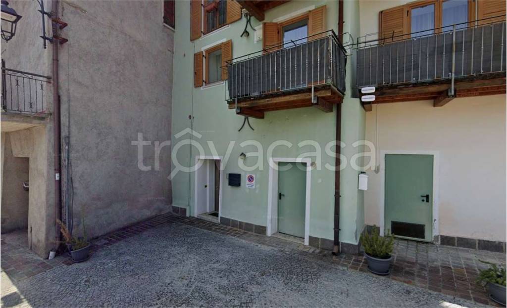 appartamento in vendita a Tremosine sul Garda in zona Voiandes