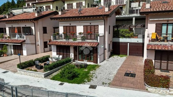appartamento in vendita a Tremosine sul Garda in zona Pieve