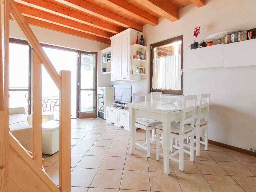 appartamento in vendita a Tremosine sul Garda in zona Pieve