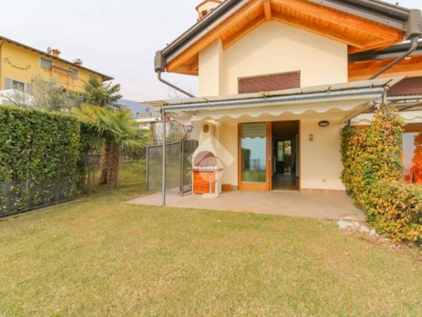 casa indipendente in vendita a Tremosine sul Garda in zona Pieve