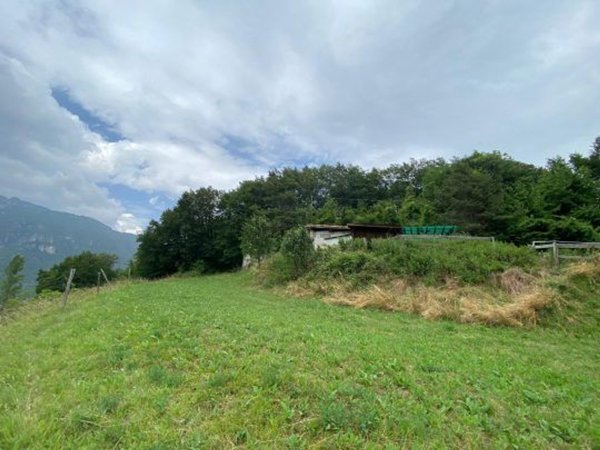 terreno edificabile in vendita a Tremosine sul Garda in zona Sermerio