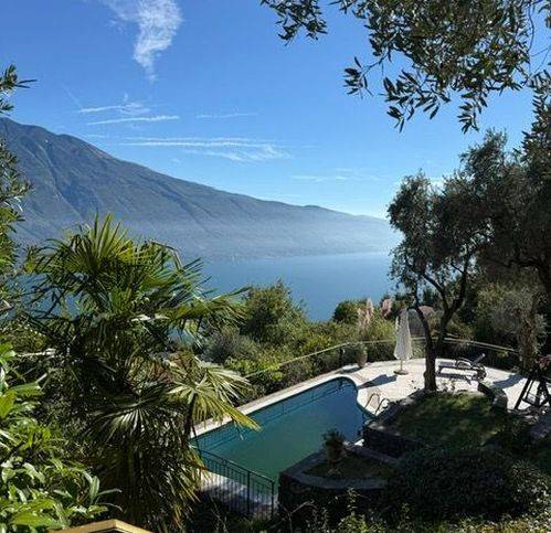 casa indipendente in vendita a Tremosine sul Garda