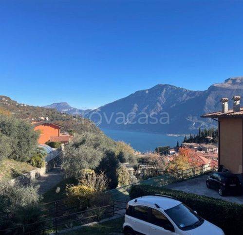 appartamento in vendita a Tremosine sul Garda in zona Pieve