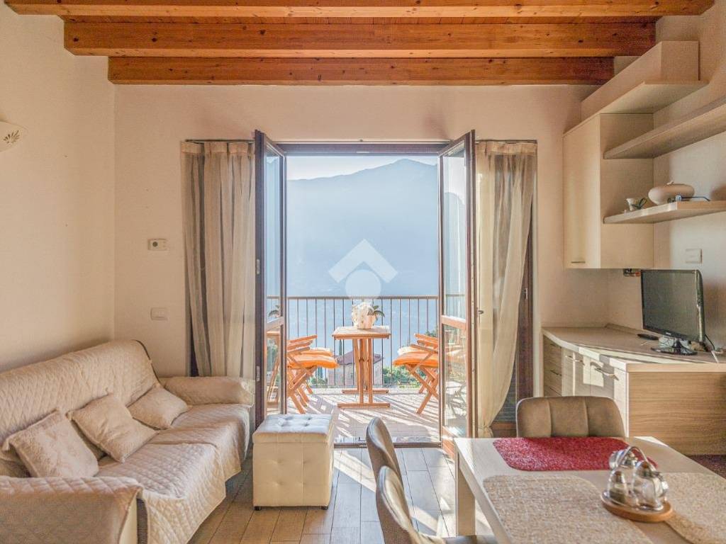 appartamento in vendita a Tremosine sul Garda in zona Pieve