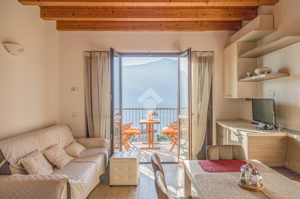appartamento in vendita a Tremosine sul Garda in zona Pieve