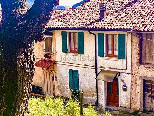 quadrivano in vendita a Tremosine sul Garda in zona Sermerio