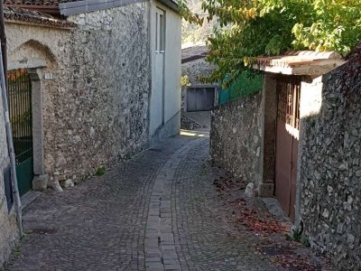 casale in vendita a Tremosine sul Garda in zona Voltino