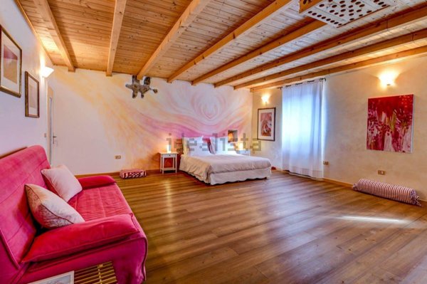 appartamento in vendita a Tremosine sul Garda in zona Sermerio