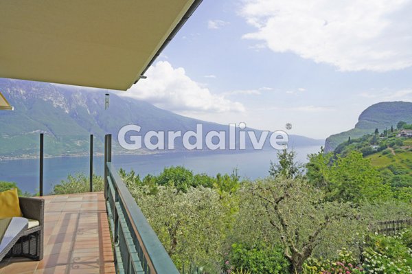 casa indipendente in vendita a Tremosine sul Garda in zona Arias