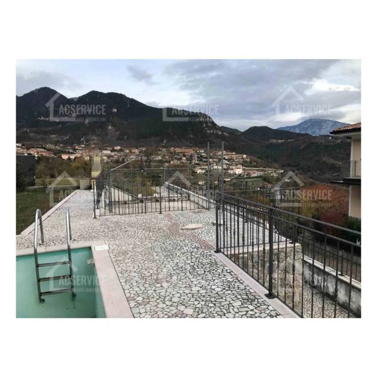 appartamento in vendita a Tremosine sul Garda in zona Voiandes