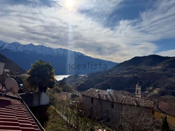 appartamento in vendita a Tremosine sul Garda in zona Voiandes