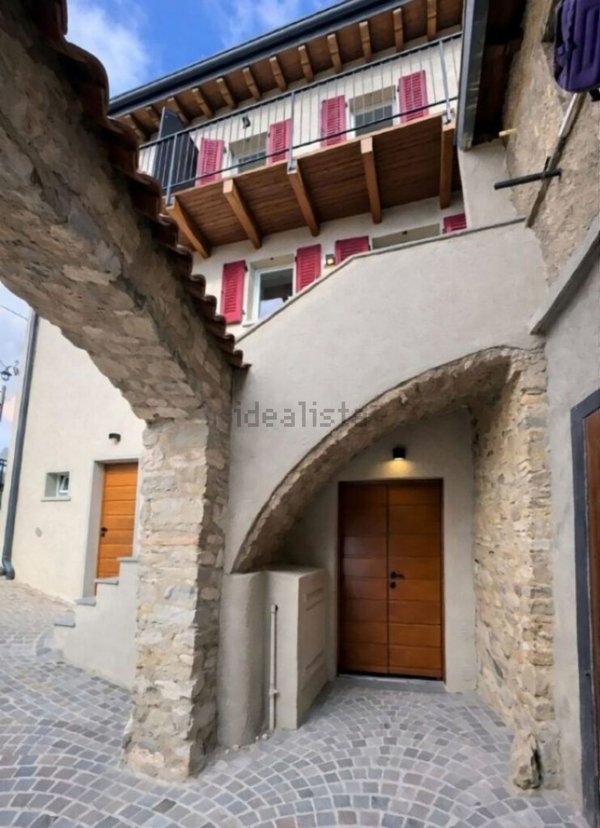 appartamento in vendita a Tremosine sul Garda in zona Pregasio