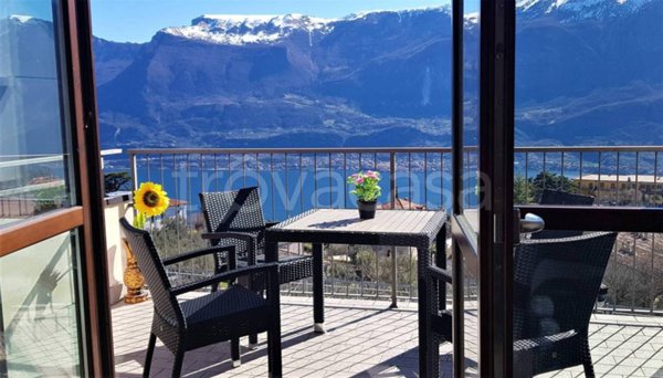 appartamento in vendita a Tremosine sul Garda in zona Pieve