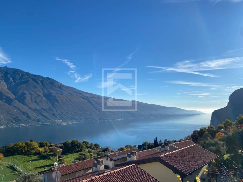 appartamento in vendita a Tremosine sul Garda