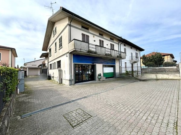 appartamento in vendita a Trenzano in zona Cossirano