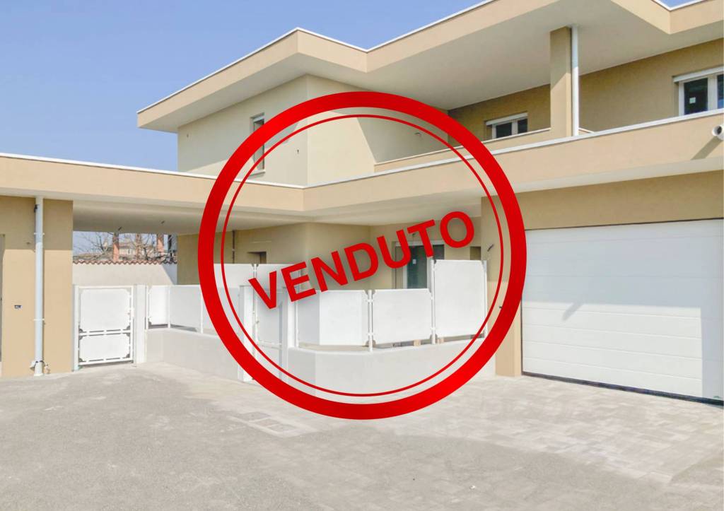 casa indipendente in vendita a Trenzano