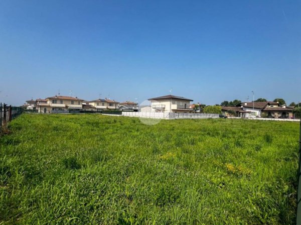 casa indipendente in vendita a Trenzano