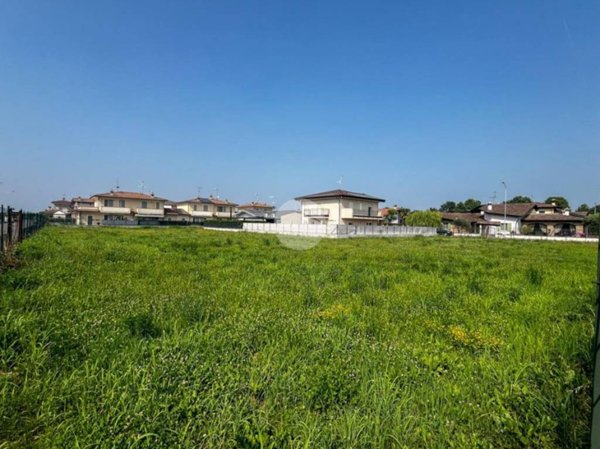 casa indipendente in vendita a Trenzano
