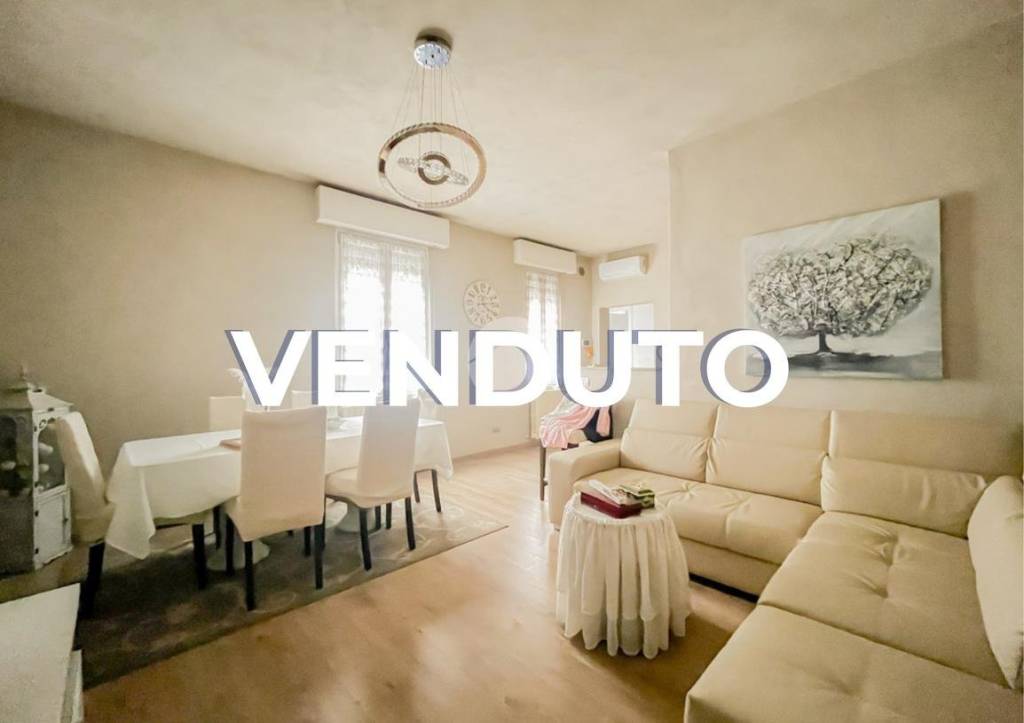 casa indipendente in vendita a Trenzano in zona Cossirano