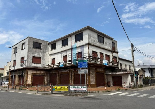 casale in vendita a Trenzano