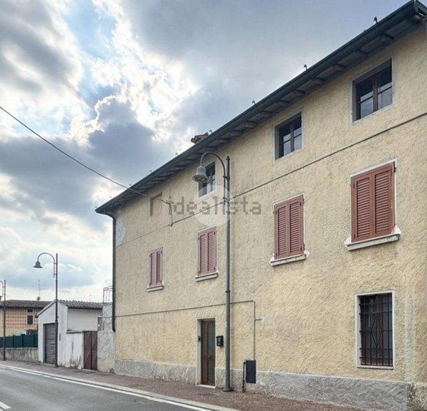 casa indipendente in vendita a Trenzano