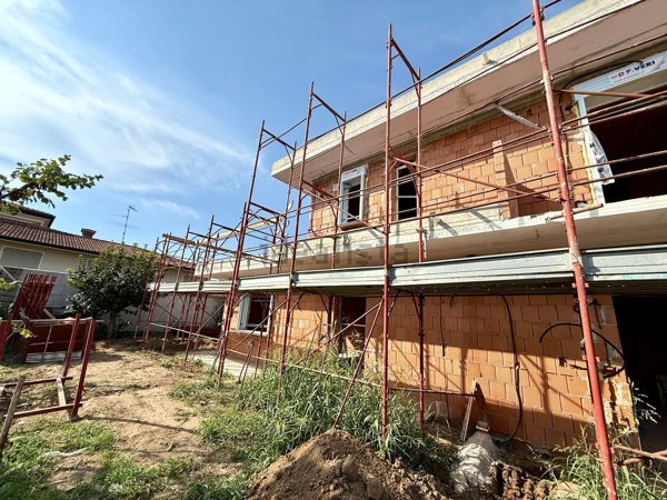 casa indipendente in vendita a Trenzano