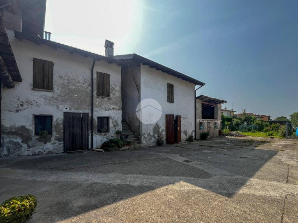 casa indipendente in vendita a Trenzano