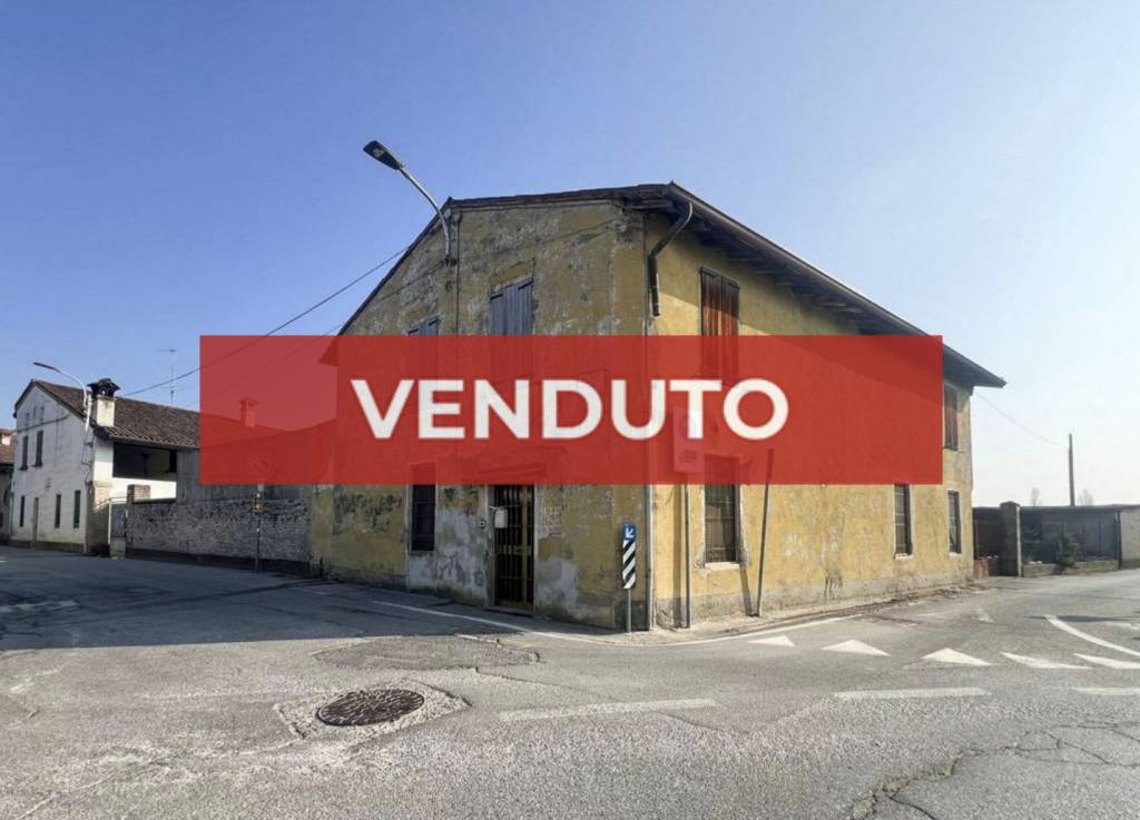 casa indipendente in vendita a Trenzano