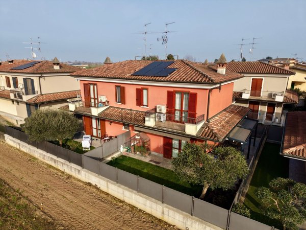 casa indipendente in vendita a Trenzano