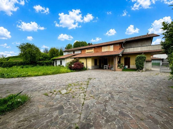 casa indipendente in vendita a Trenzano