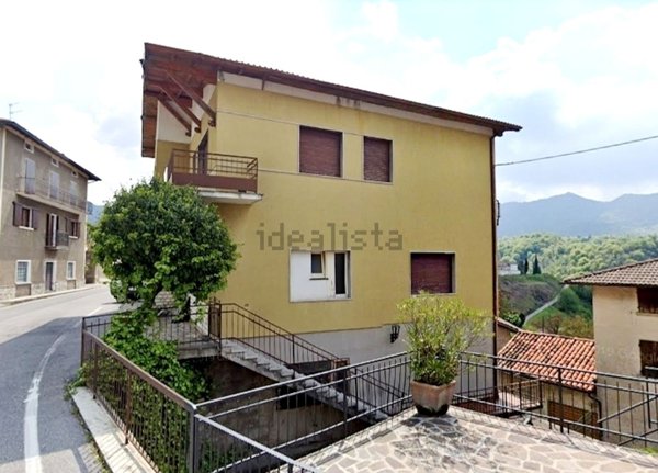casa indipendente in vendita a Treviso Bresciano