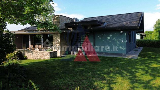 casa indipendente in vendita ad Urago d'Oglio