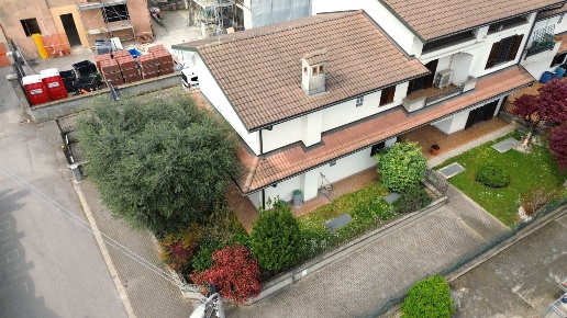 casa indipendente in vendita ad Urago d'Oglio