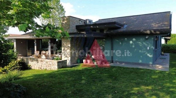 casa indipendente in vendita ad Urago d'Oglio