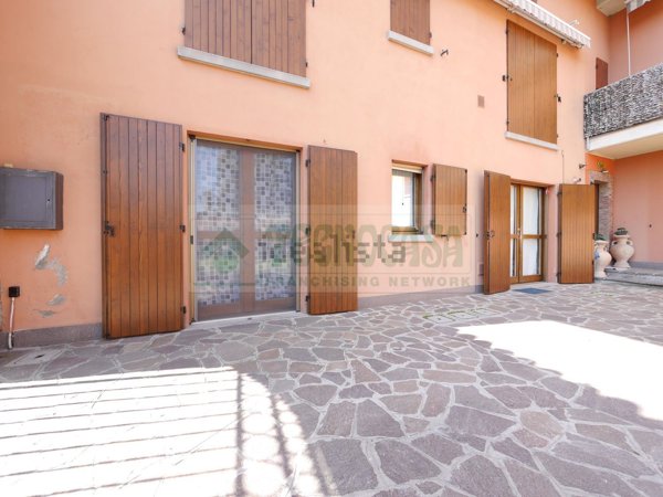 appartamento in vendita ad Urago d'Oglio