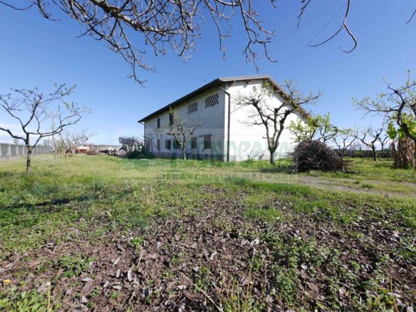 casa indipendente in vendita ad Urago d'Oglio