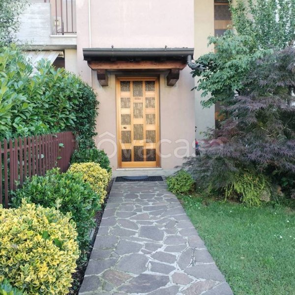 appartamento in vendita ad Urago d'Oglio