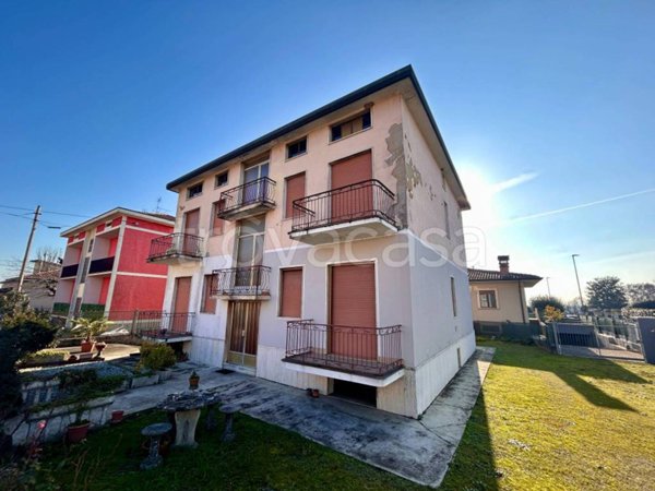 appartamento in vendita ad Urago d'Oglio