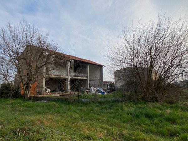 casale in vendita ad Urago d'Oglio