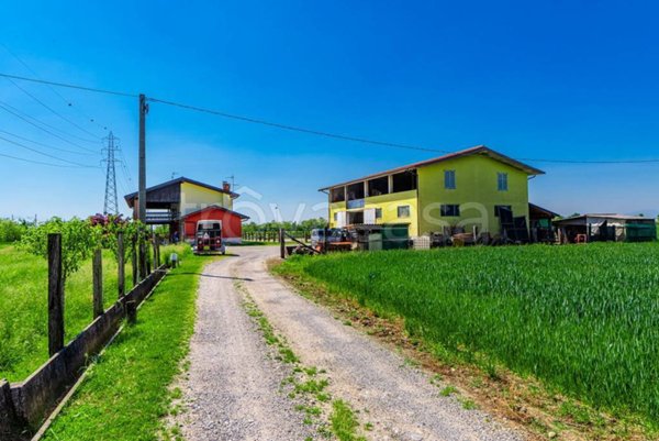 casa indipendente in vendita ad Urago d'Oglio
