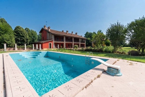 casa indipendente in vendita ad Urago d'Oglio