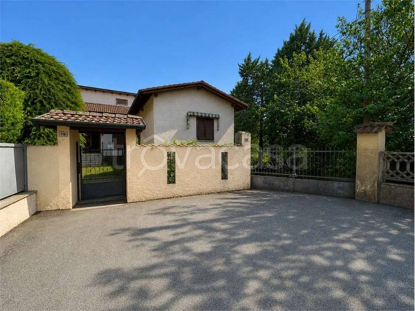 casa indipendente in vendita ad Urago d'Oglio
