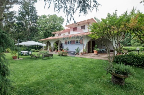 casa indipendente in vendita a Vallio Terme