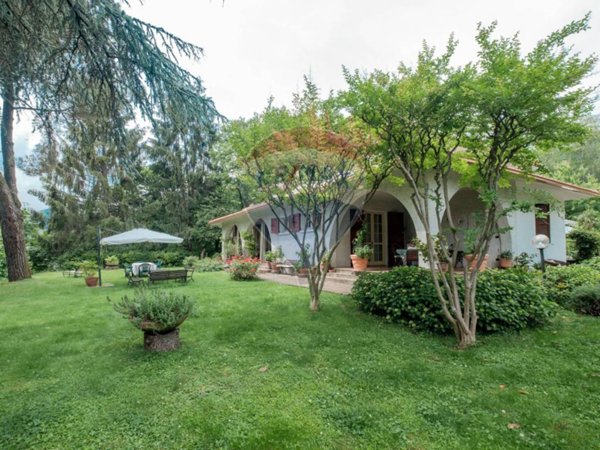 casa indipendente in vendita a Vallio Terme