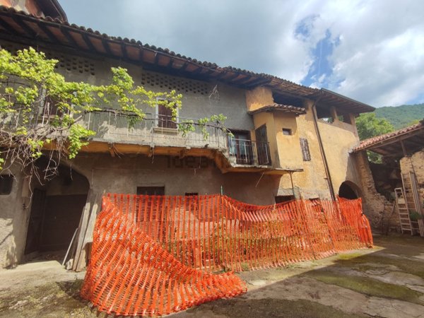 pentavano in vendita a Vallio Terme