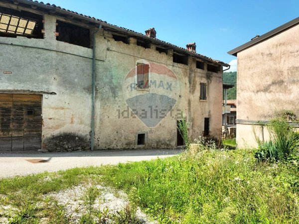 casale in vendita a Vallio Terme