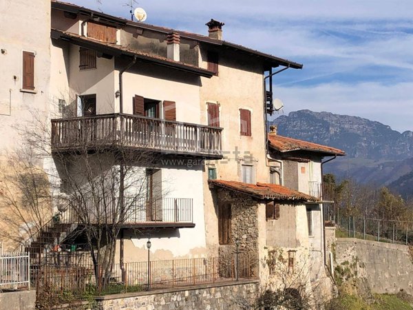appartamento in vendita a Valvestino in zona Bollone