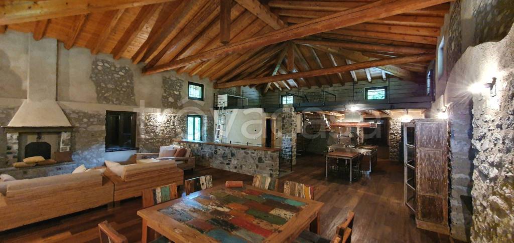 casa indipendente in vendita a Valvestino