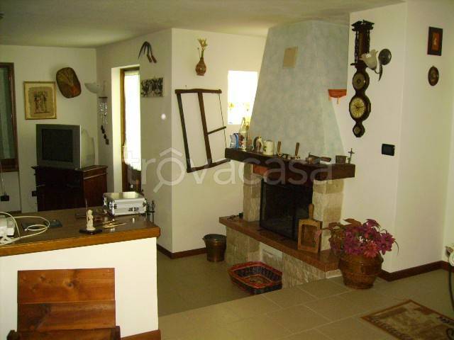 casa indipendente in vendita a Valvestino in zona Bollone